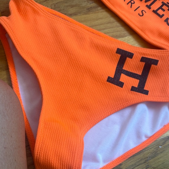 Hermès Vibrant Orange Swimwear - Picture 3 of 4
